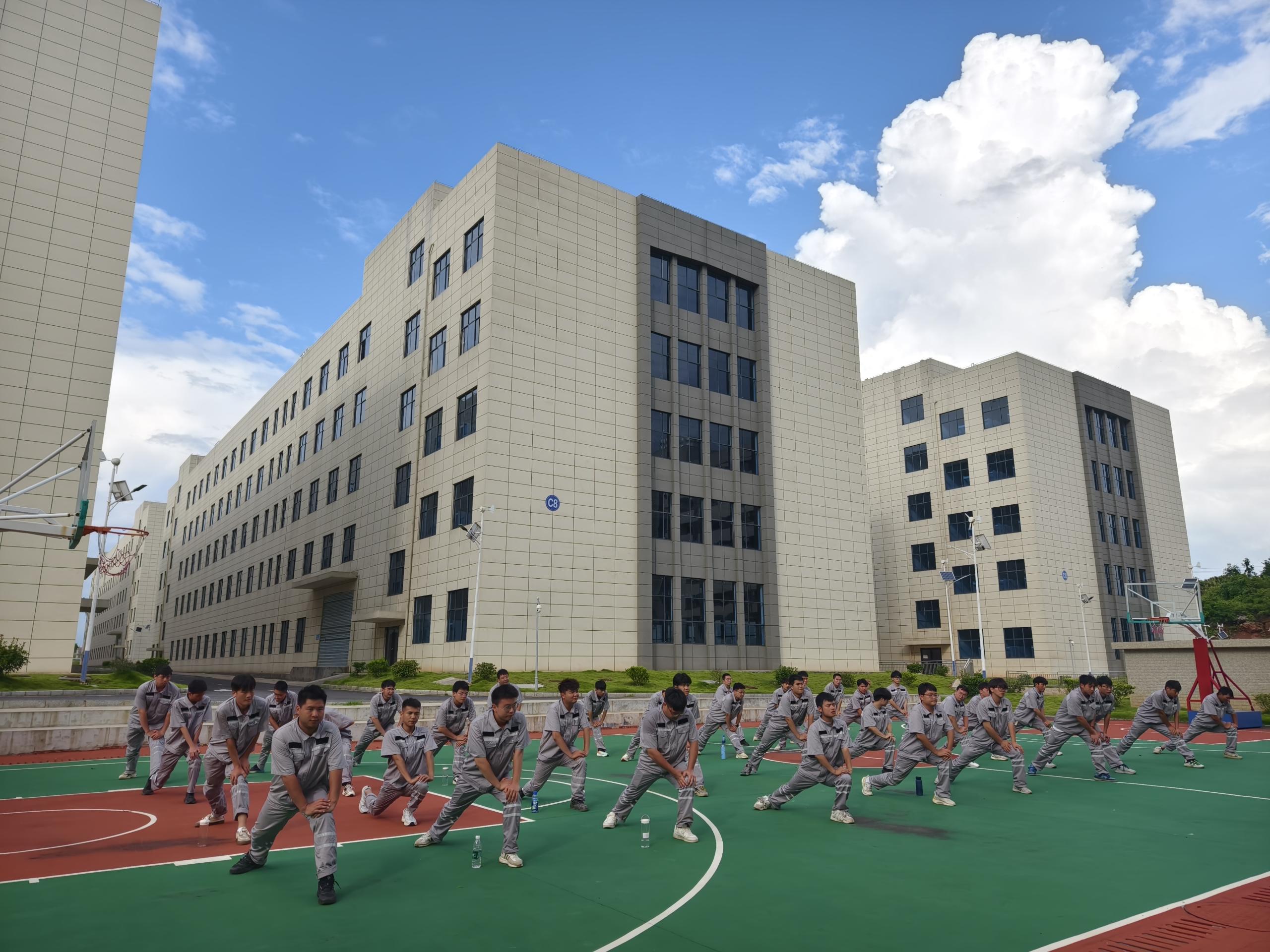 1754988902134045702.jpg 8a32c75f7da3ad9ff1a5012b7ba3a825_origin(1).jpg